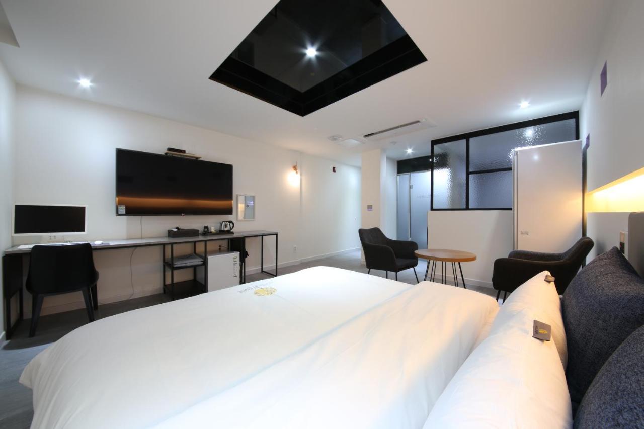 2Night Business Hotel Jeonju Exterior photo
