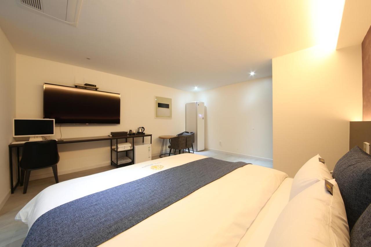 2Night Business Hotel Jeonju Exterior photo