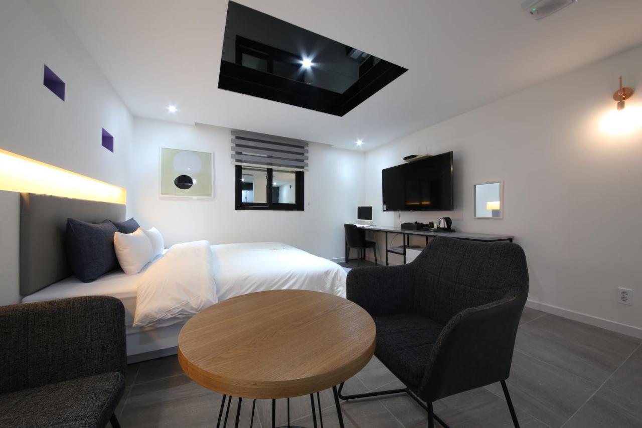 2Night Business Hotel Jeonju Exterior photo